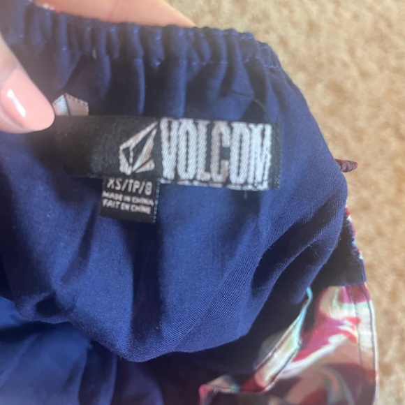 Volcom Multicolor Dress. - Picture 2 of 2